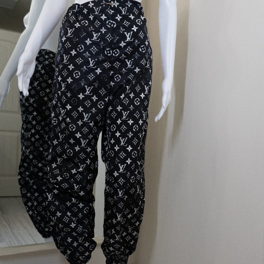 Louis Vuitton Stencil-Effect Monogram Joggers | Size US8, FR38 - Picture 2 of 16